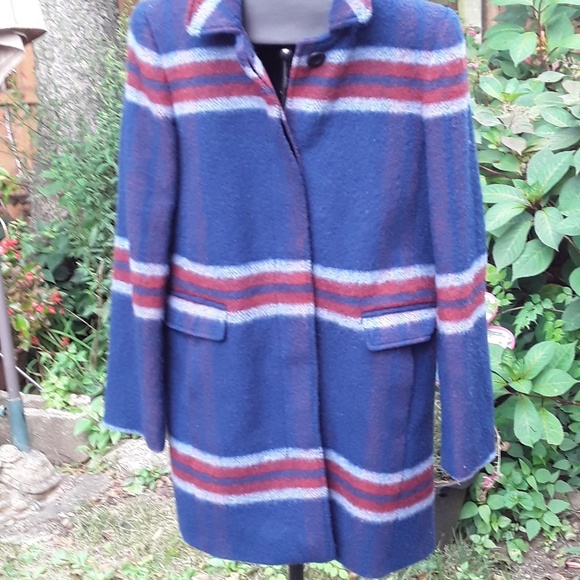 Coat - Picture 3 of 3